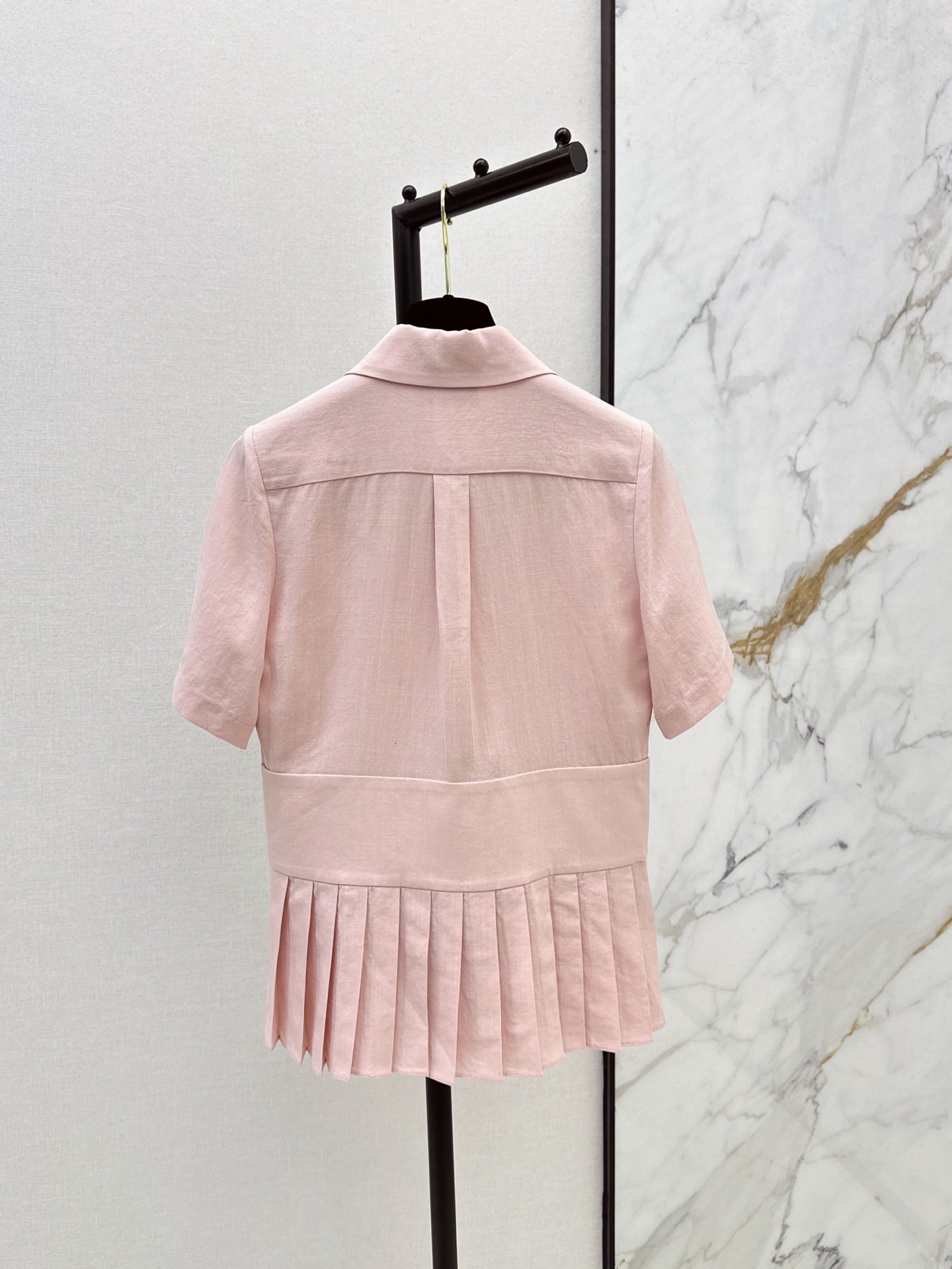 ch 25ss pleated shirt