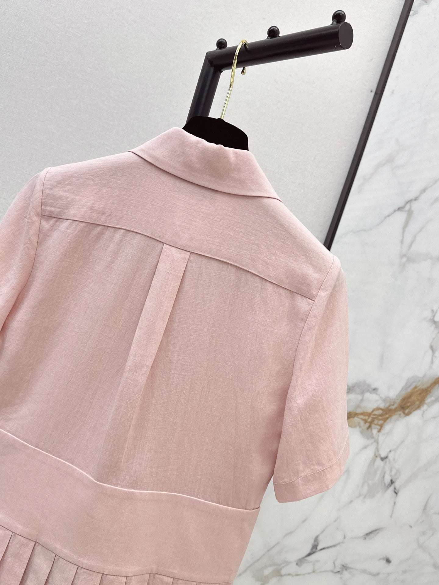 ch 25ss pleated shirt