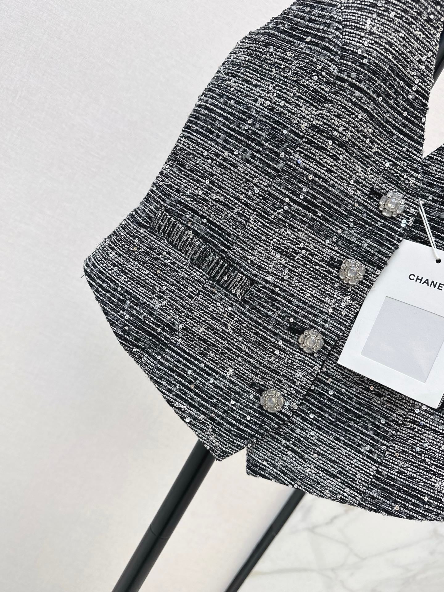 Ch 25ss rhinestone vest