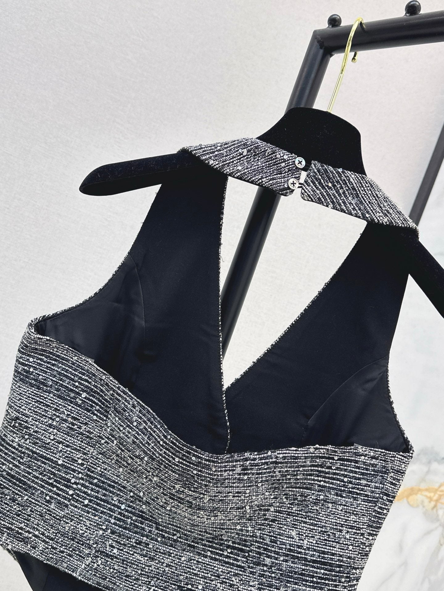 Ch 25ss rhinestone vest