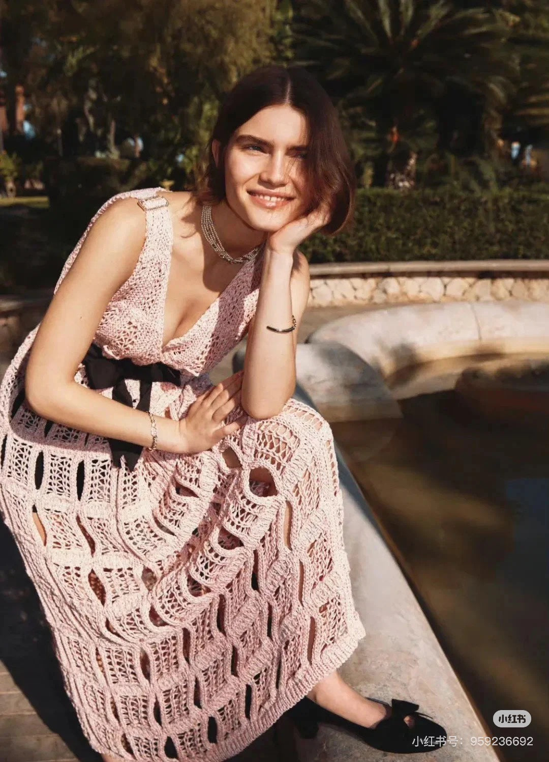 Ch 25ss hollow dress