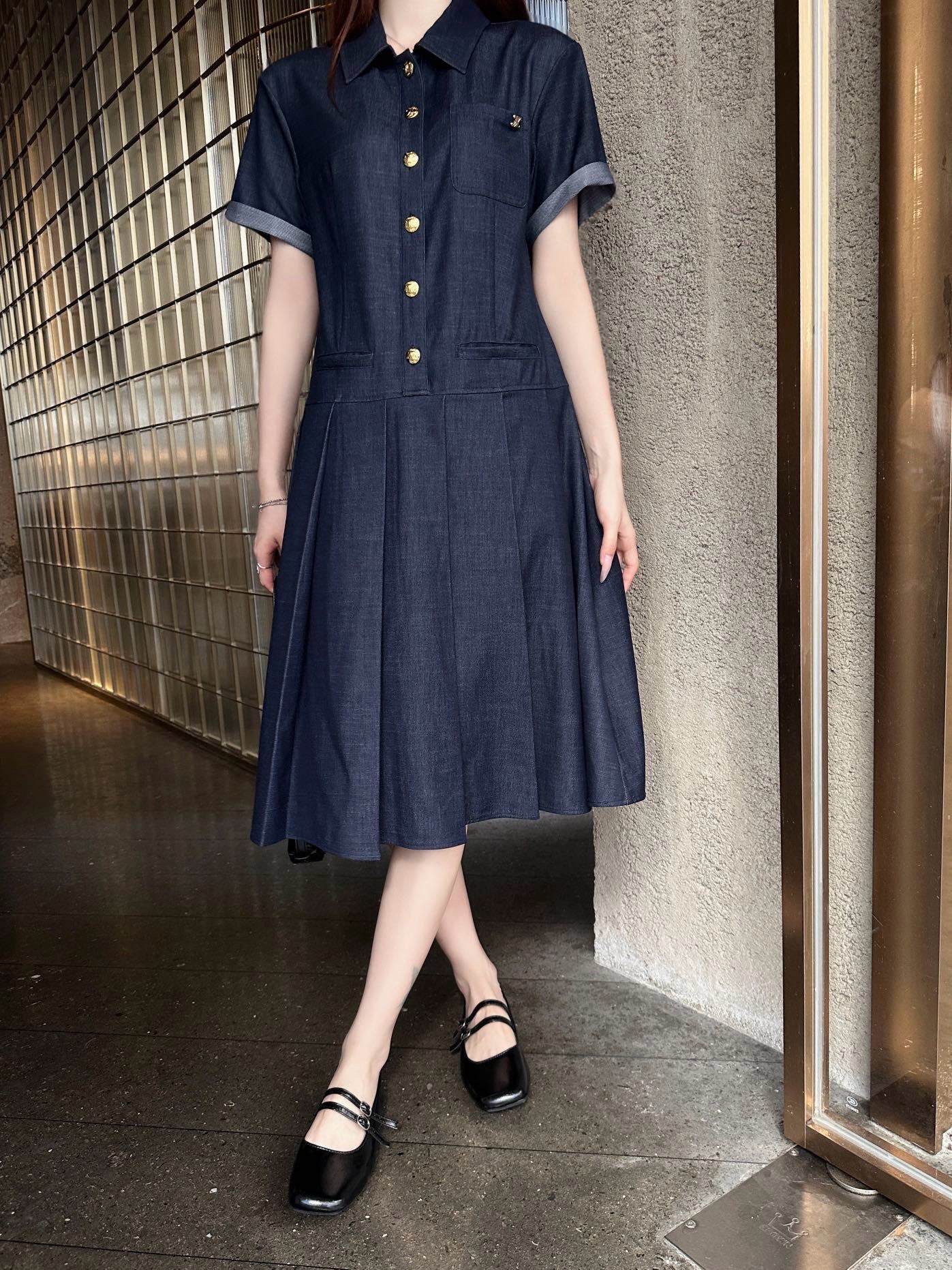 CH 25SS  Denim dress