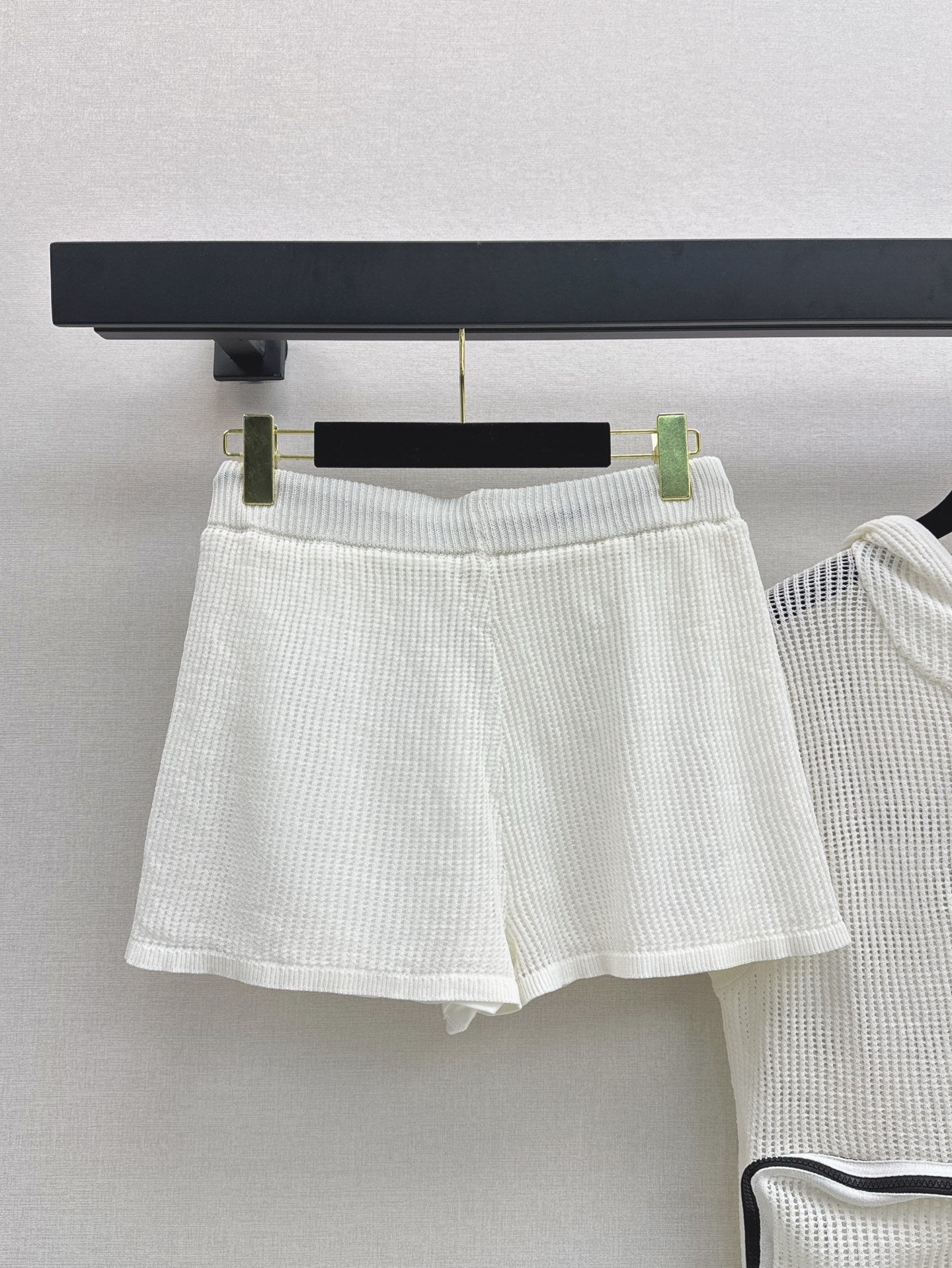 Ch 25ss knit hollow set