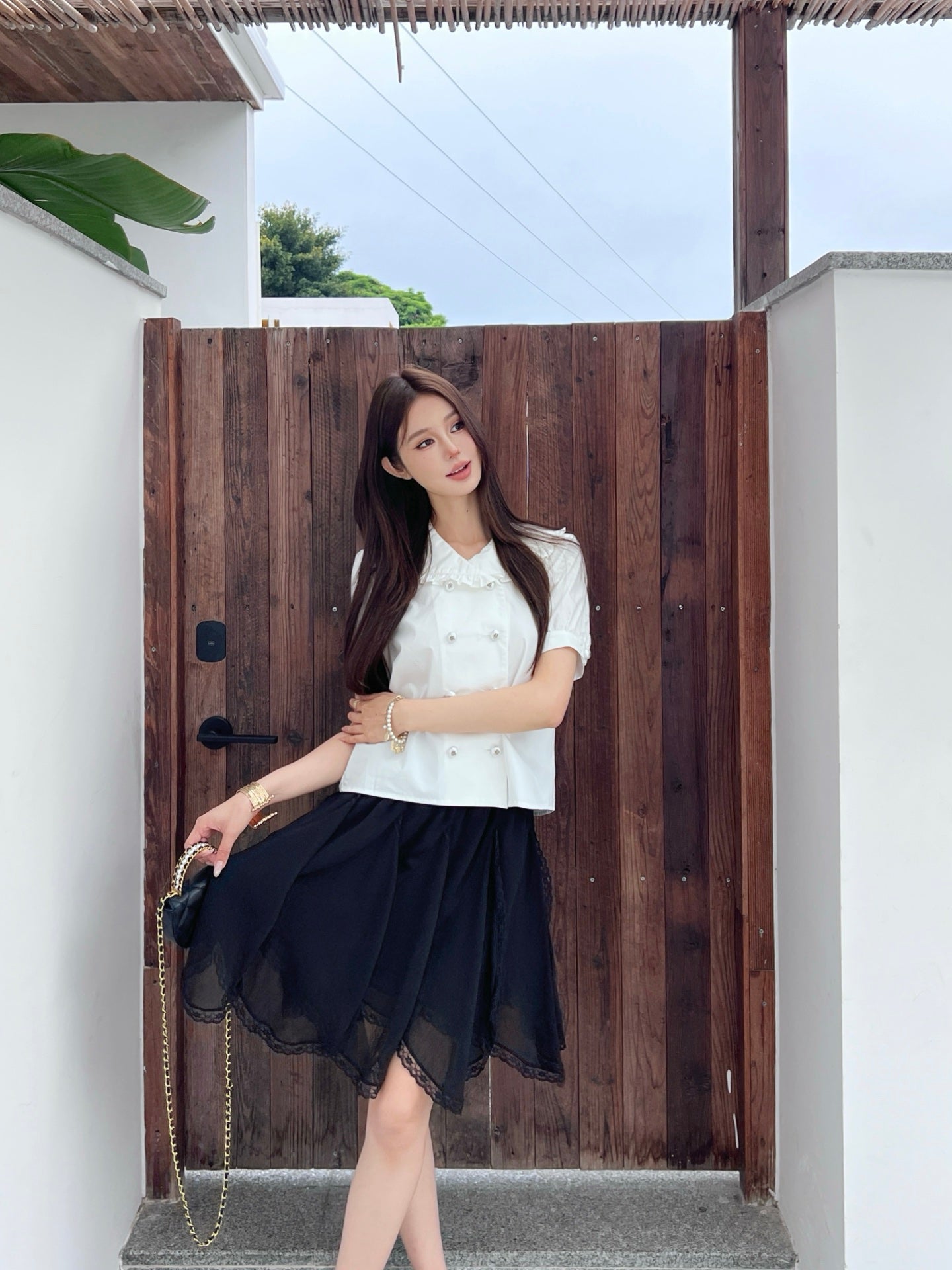 Ch 25ss lace skirt