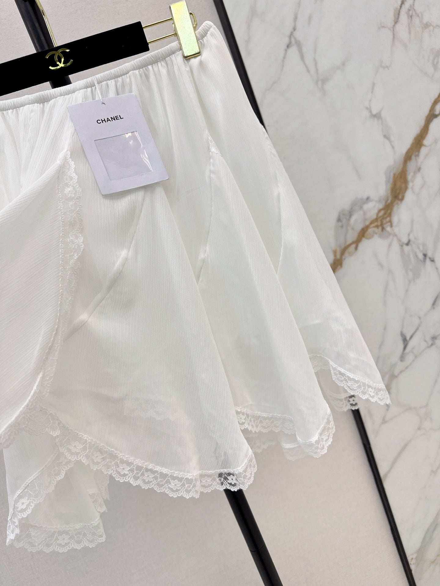 Ch 25ss lace skirt