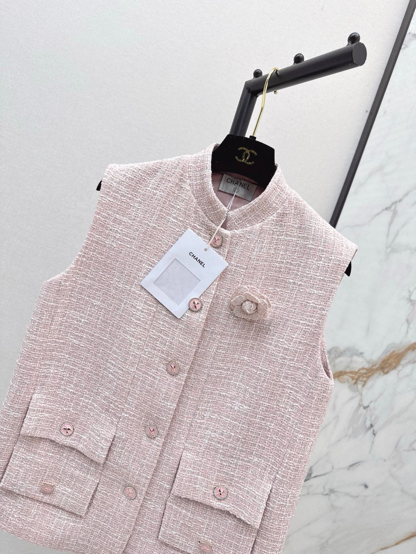 Ch 25ss woven vest