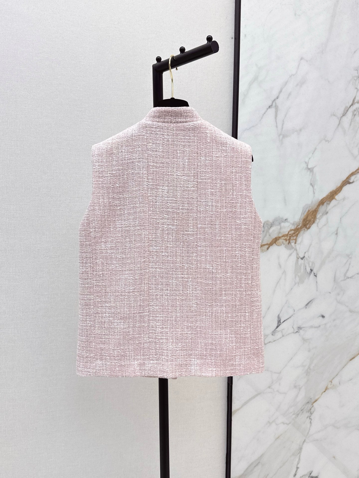 Ch 25ss woven vest