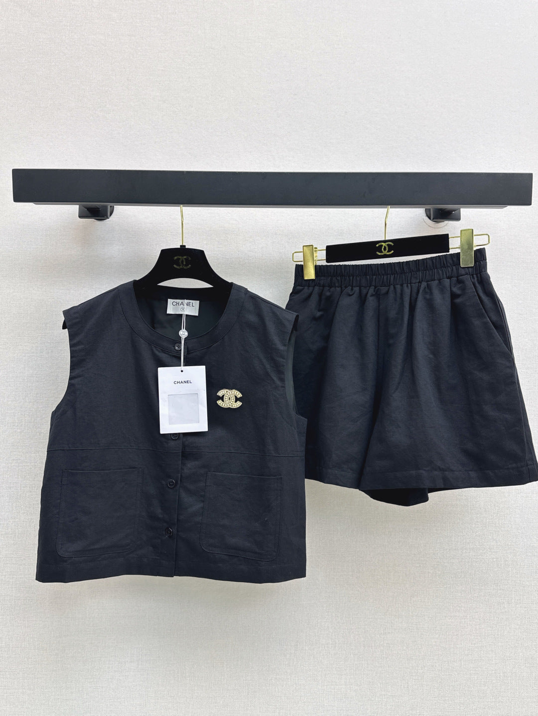 Chan 25ss vest short set