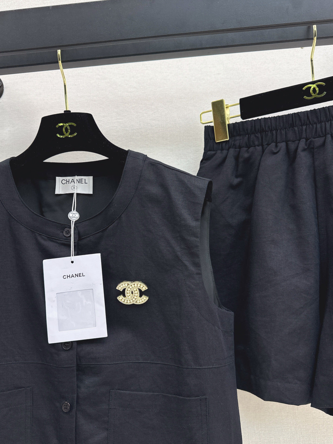 Chan 25ss vest short set