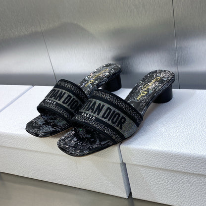 CD 25ss DWAY slippers