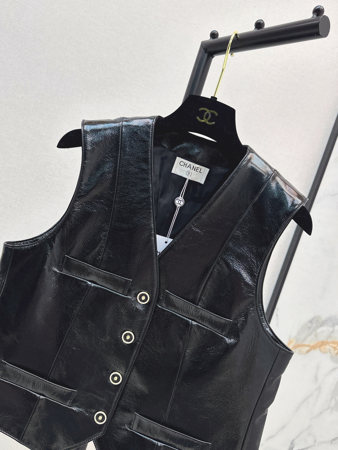 Chan 25fw leather vest