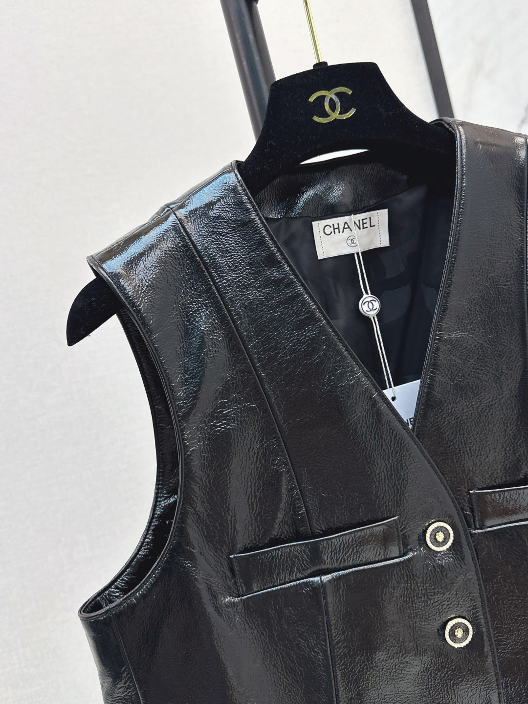 Chan 25fw leather vest