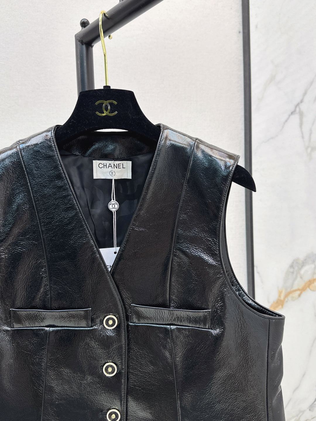 Chan 25fw leather vest