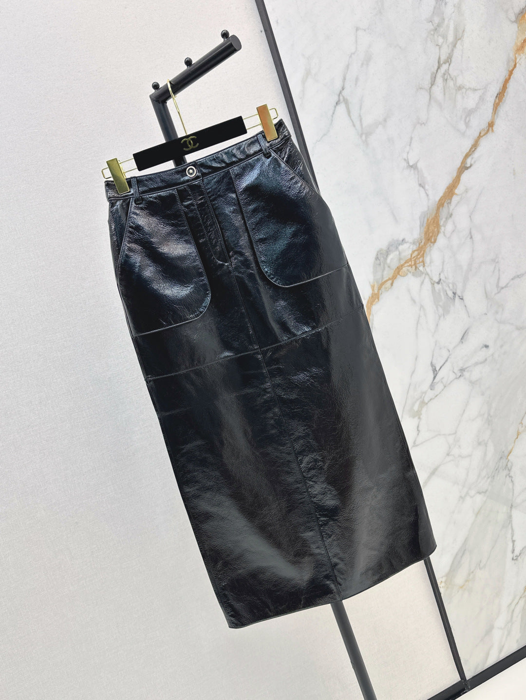 Chan 25fw leather skirt
