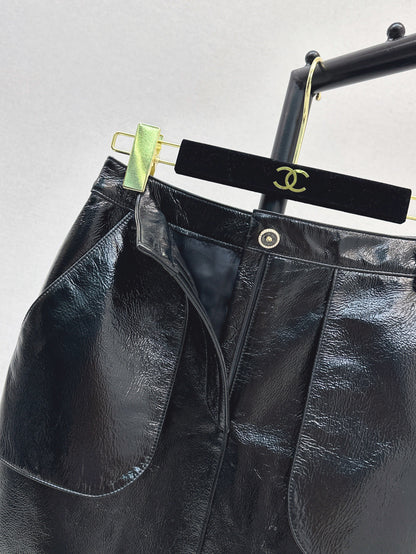 Chan 25fw leather skirt