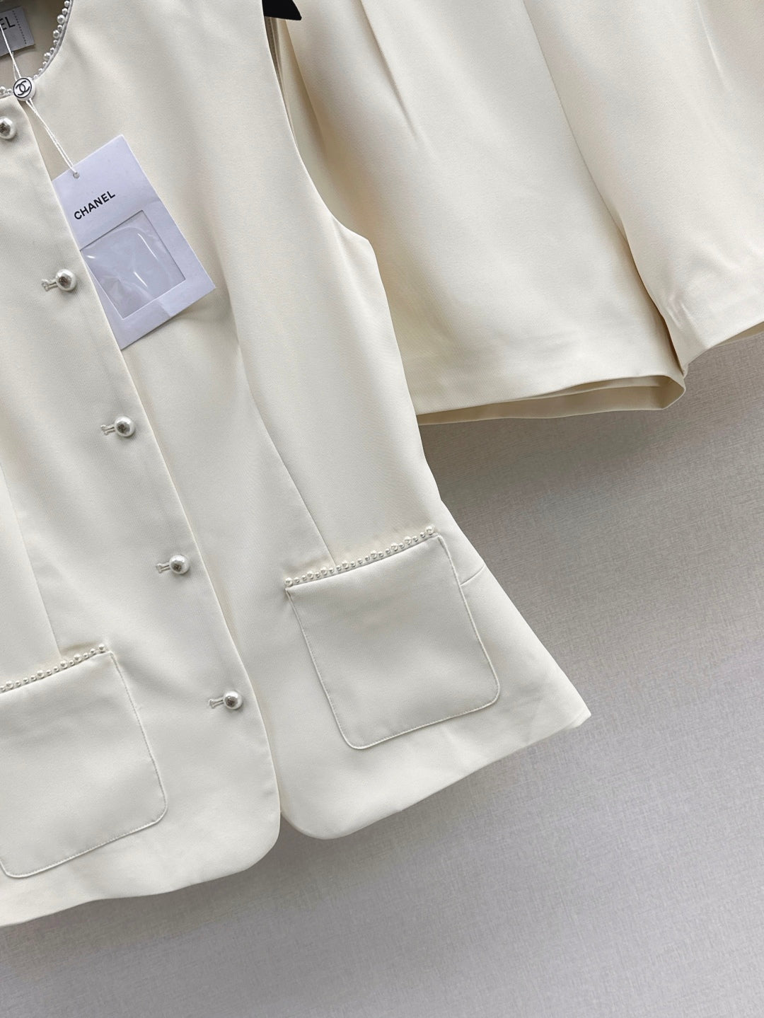 Chan 25ss beaded suit