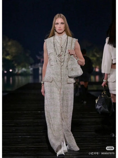 Chan 25fw sleeveless coat
