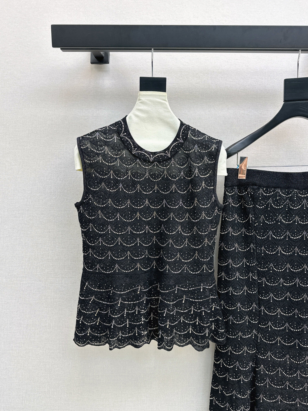 Chan 25ss beaded suit