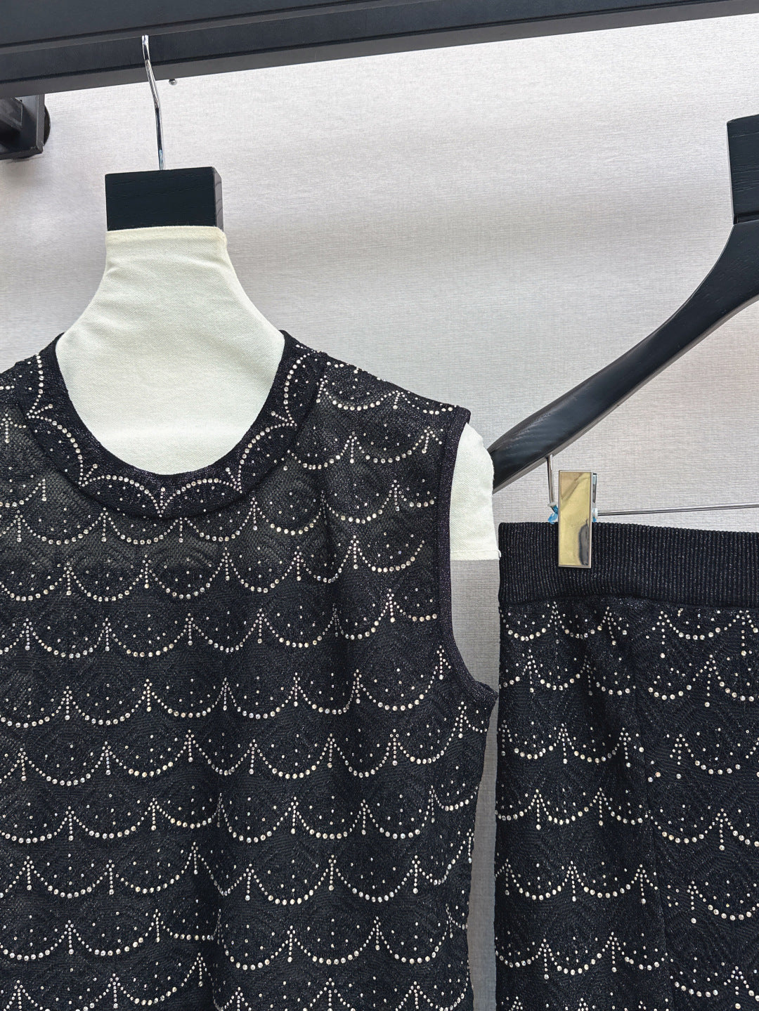 Chan 25ss beaded suit