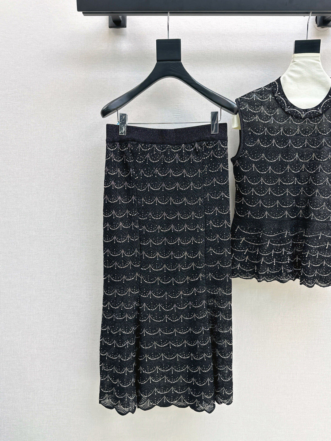 Chan 25ss beaded suit
