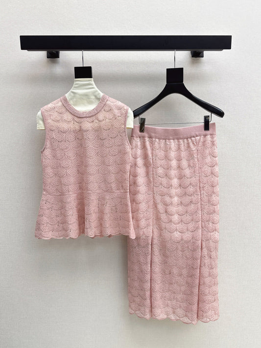 Chan 25ss beaded suit