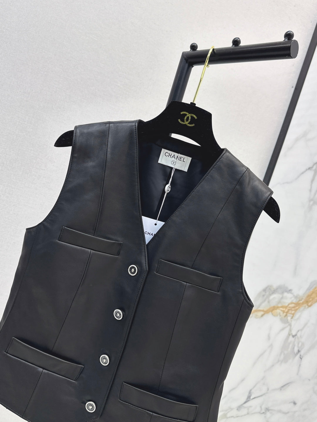 Chan 25fw leather vest