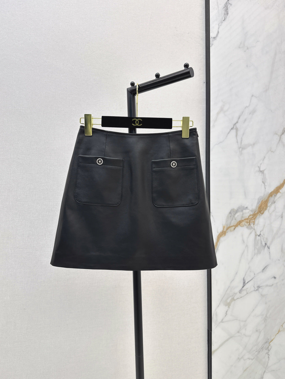 Chan 25fw leather skirt