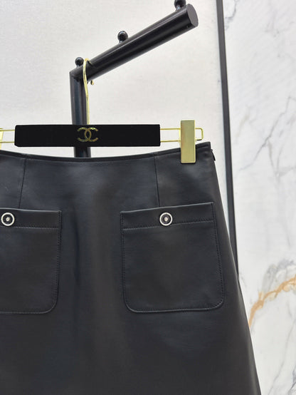 Chan 25fw leather skirt