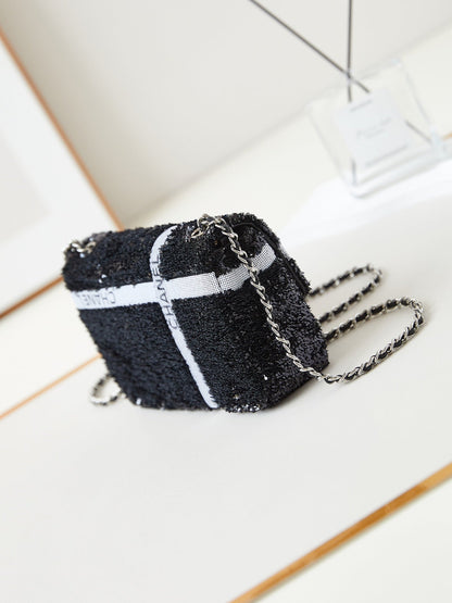 Chan shoulder bag