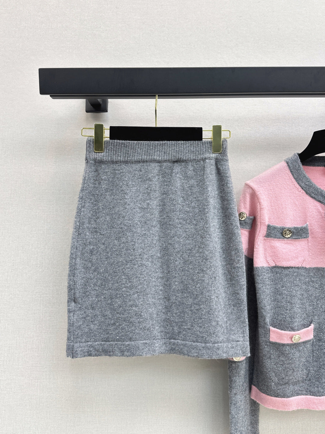 Chan 25fw cashmere knit suit
