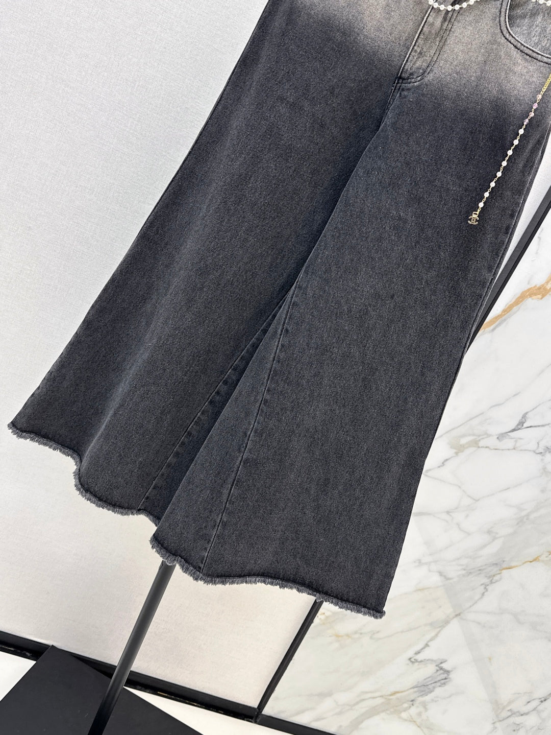 Chan 25fw flared jeans