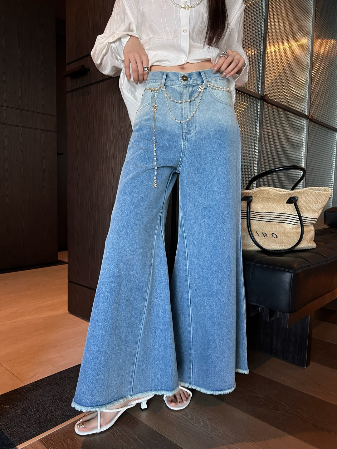 Chan 25fw flared jeans