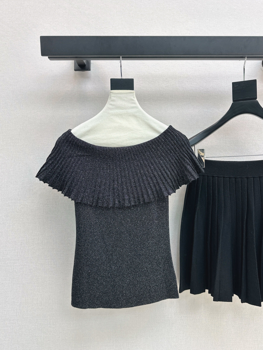 Chan 25fw knitted suit