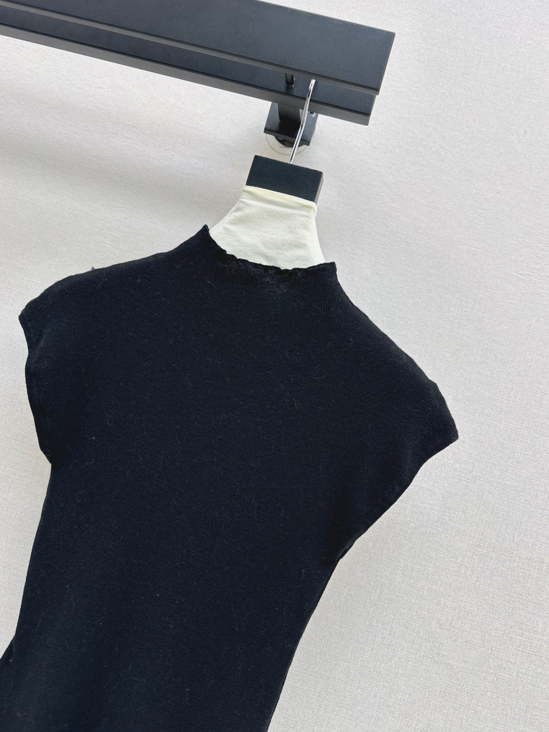Chan 25fw knitted vest