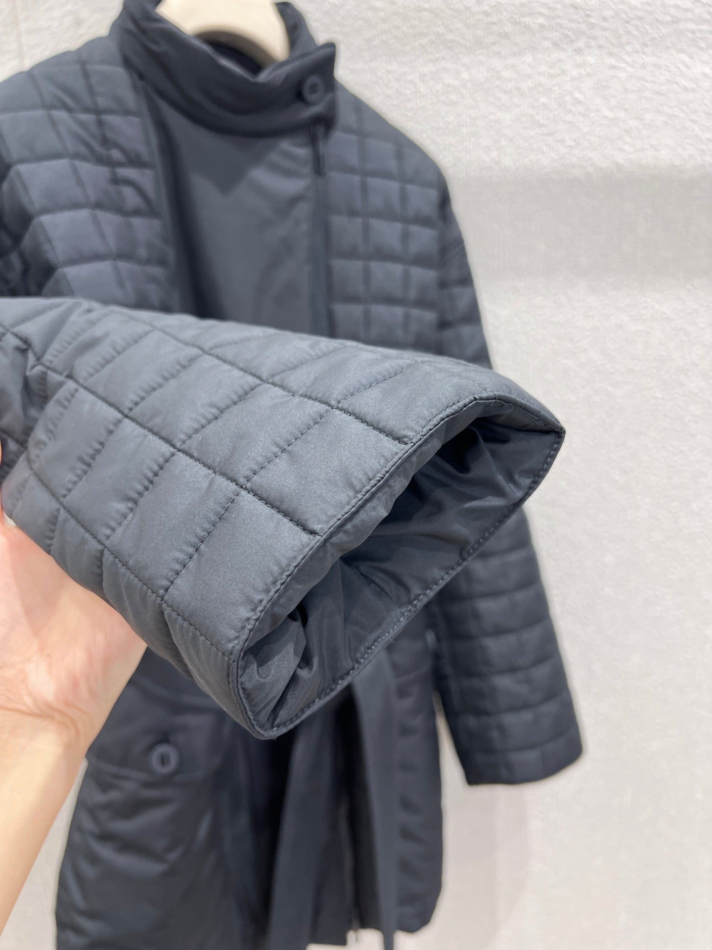 Her 25fw down jacket