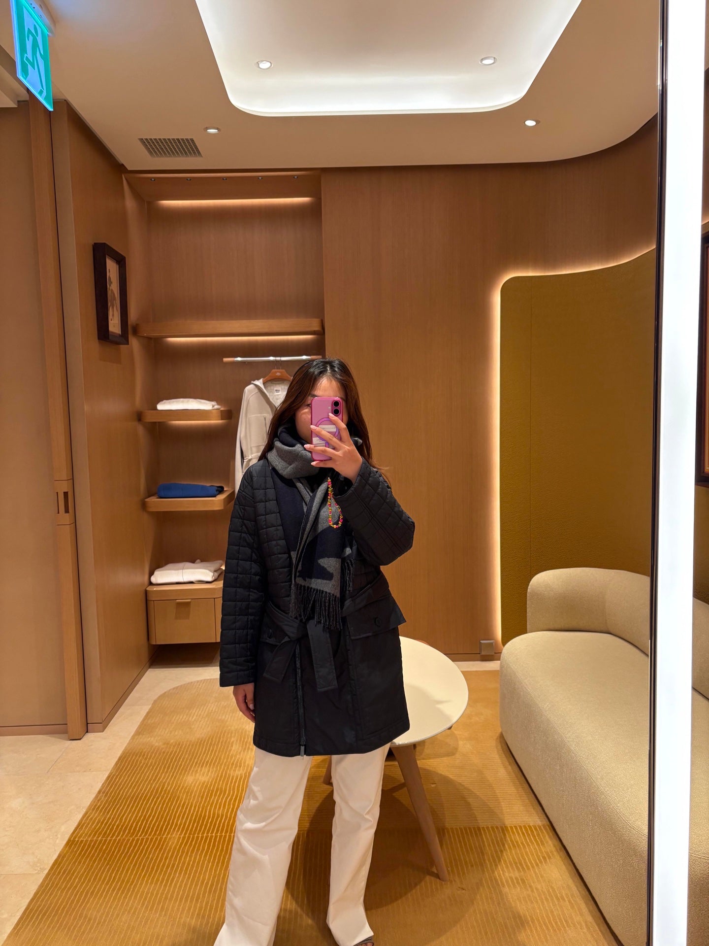 Her 25fw down jacket