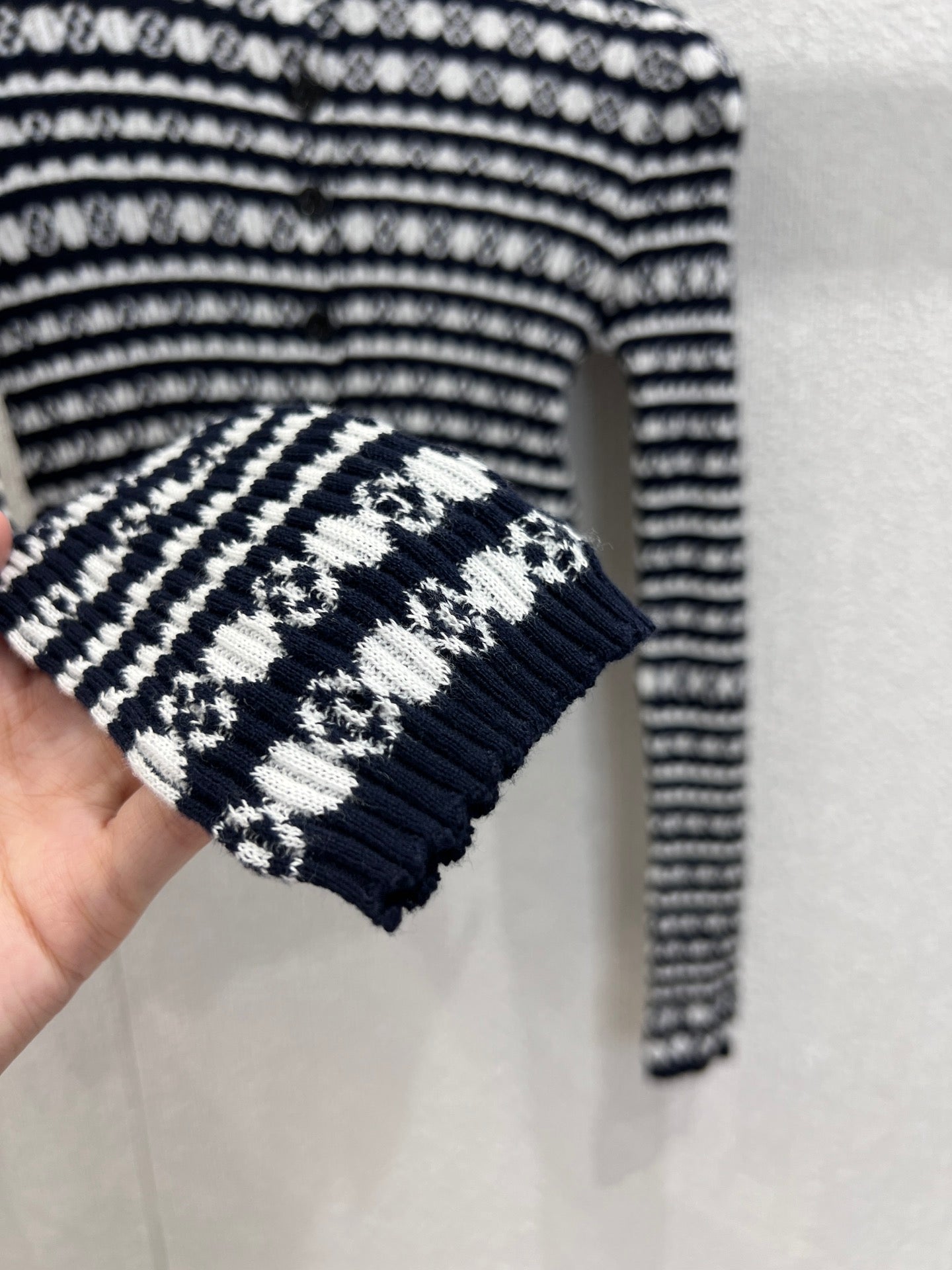 1ou 25ss knitted cardigan