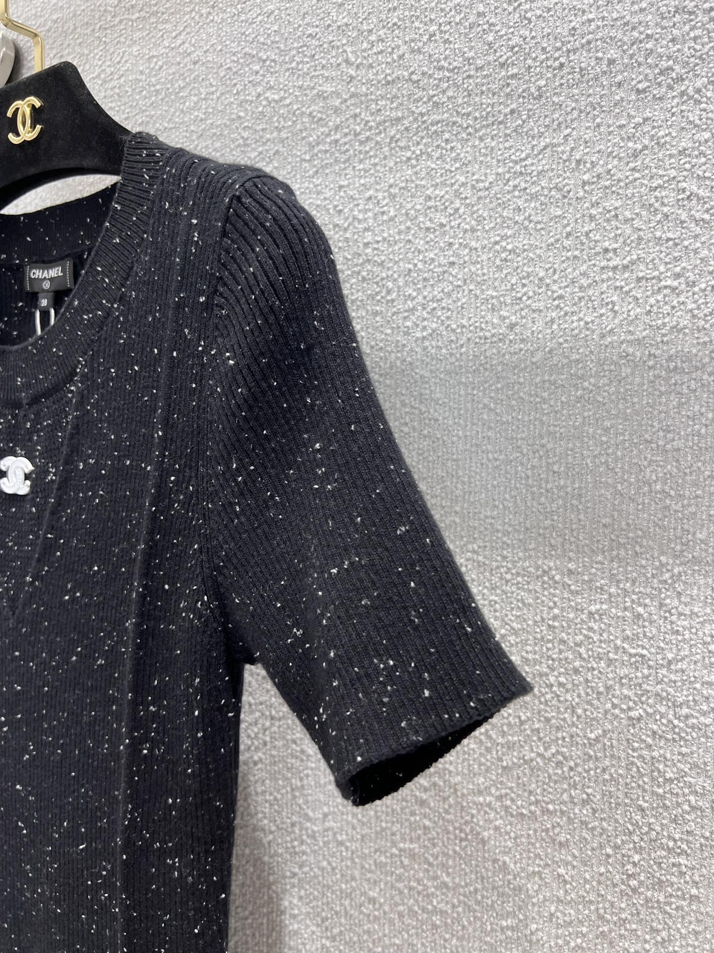 Chan 25 knitted dress