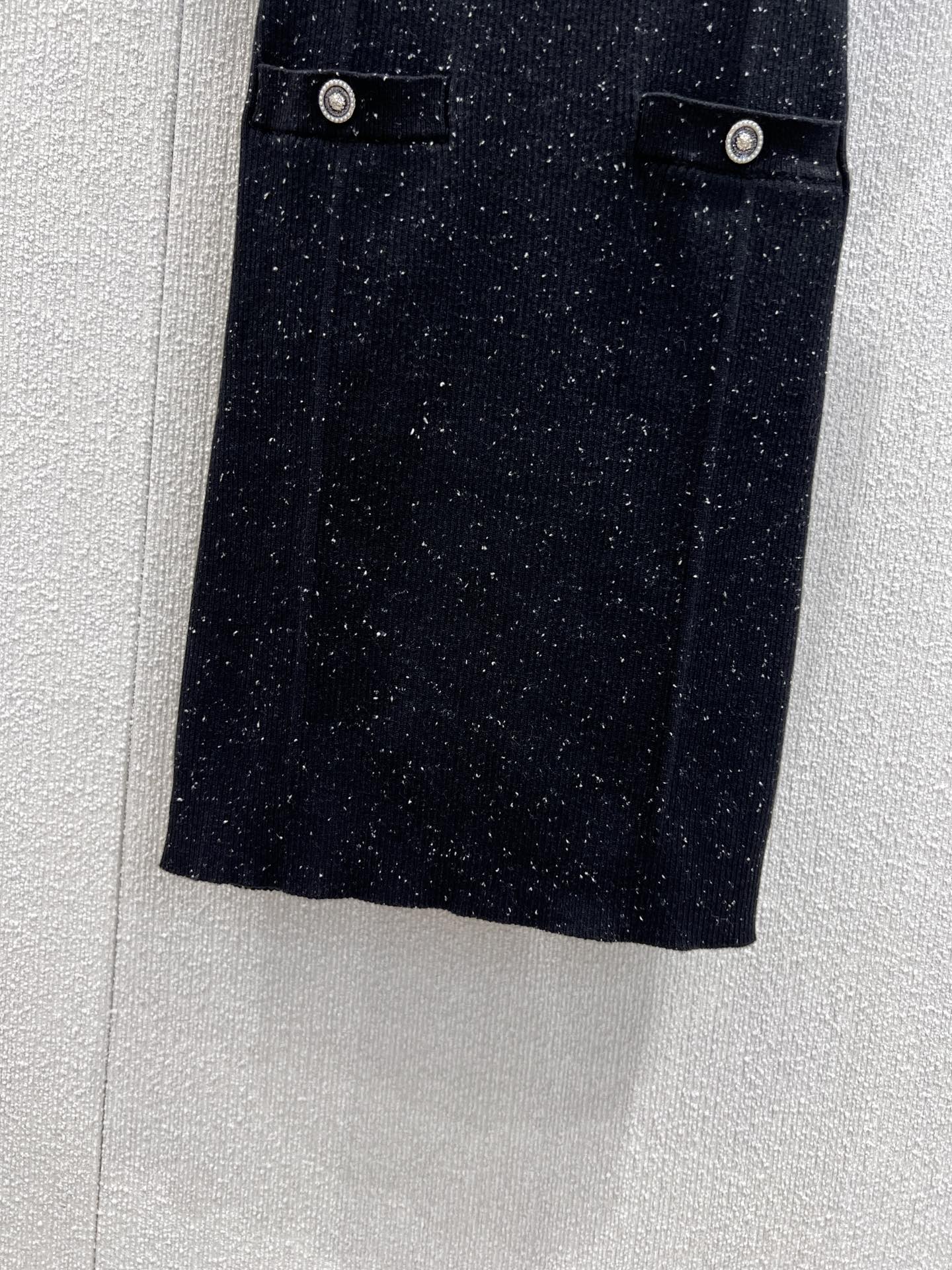Chan 25 knitted dress