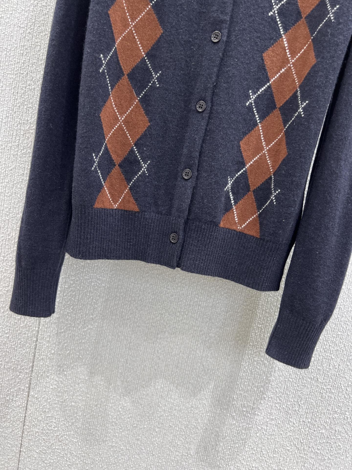 Miu 25fw jacquard cardigan