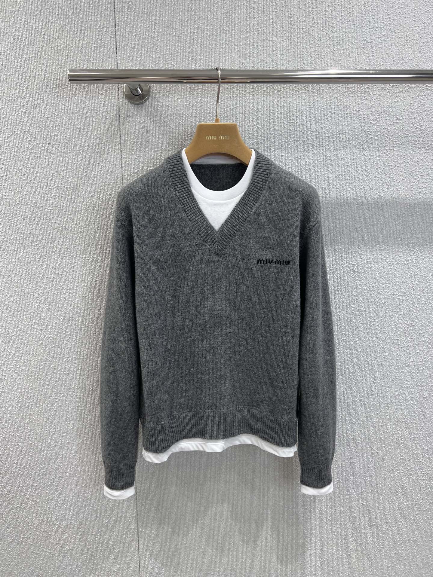 Miu 25fw Knitted Sweater