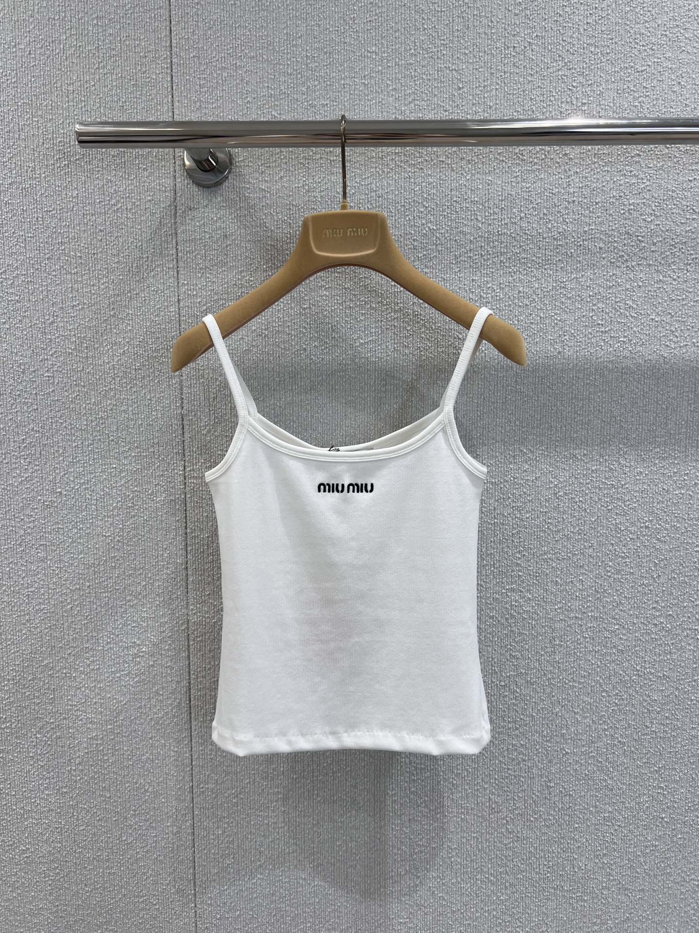 Miu 25ss Embroidered Camisole
