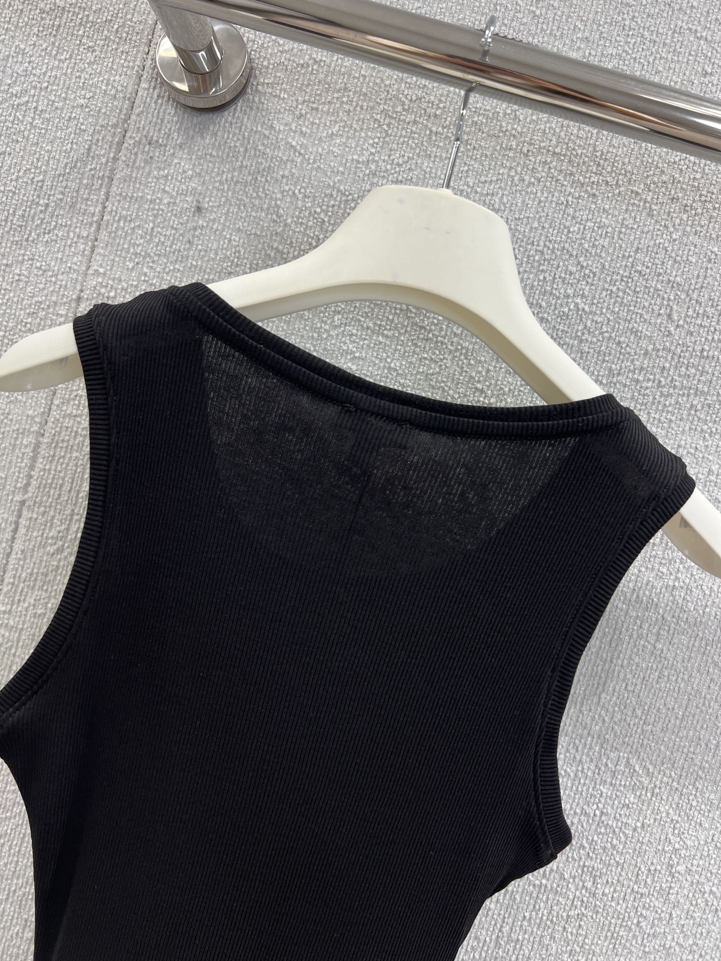 Loe 25fw Threaded Vest