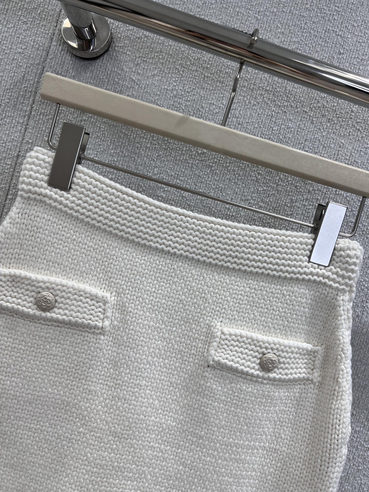 Chan 25A knitted skirt