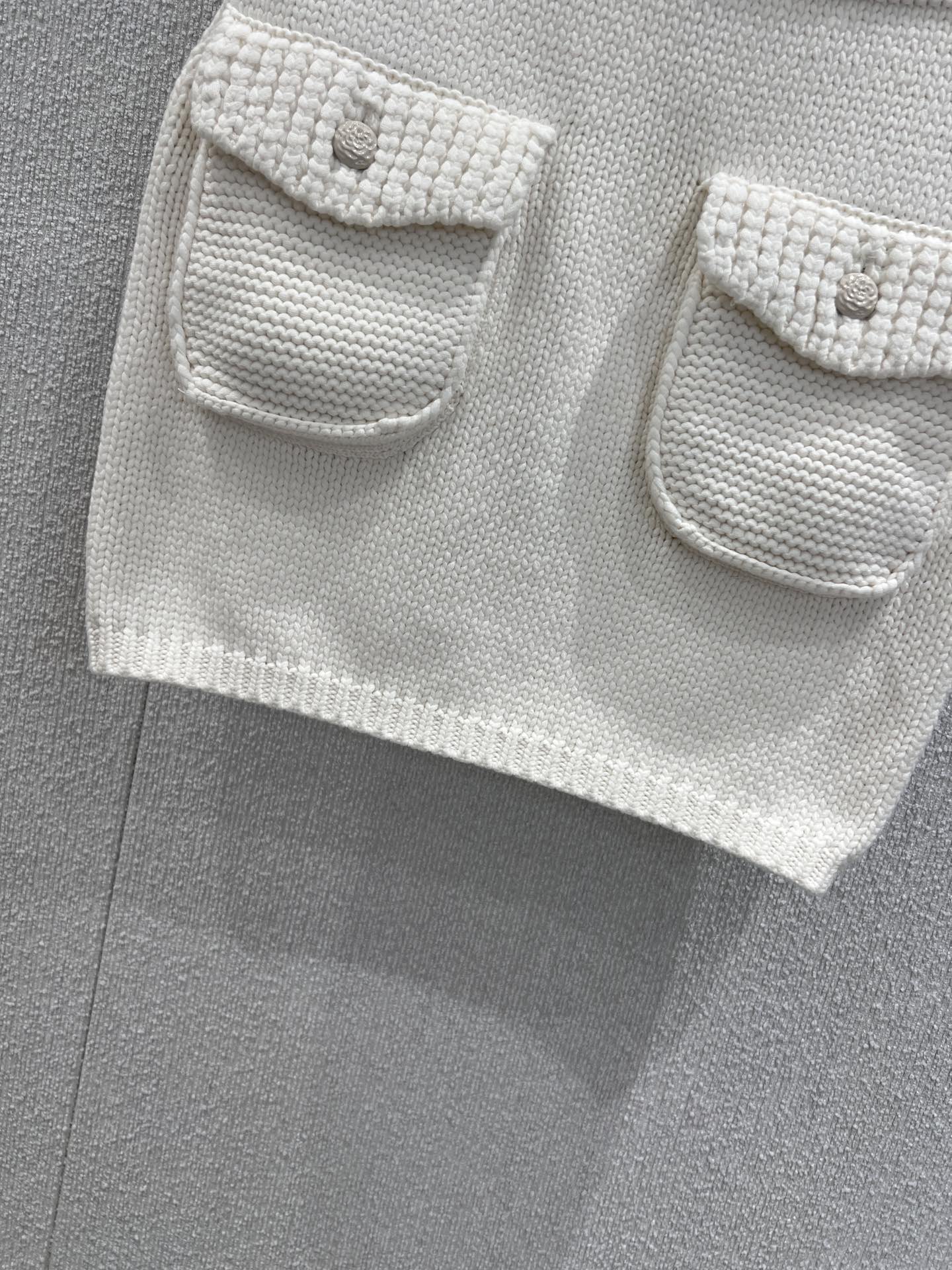 Chan 25A knitted skirt