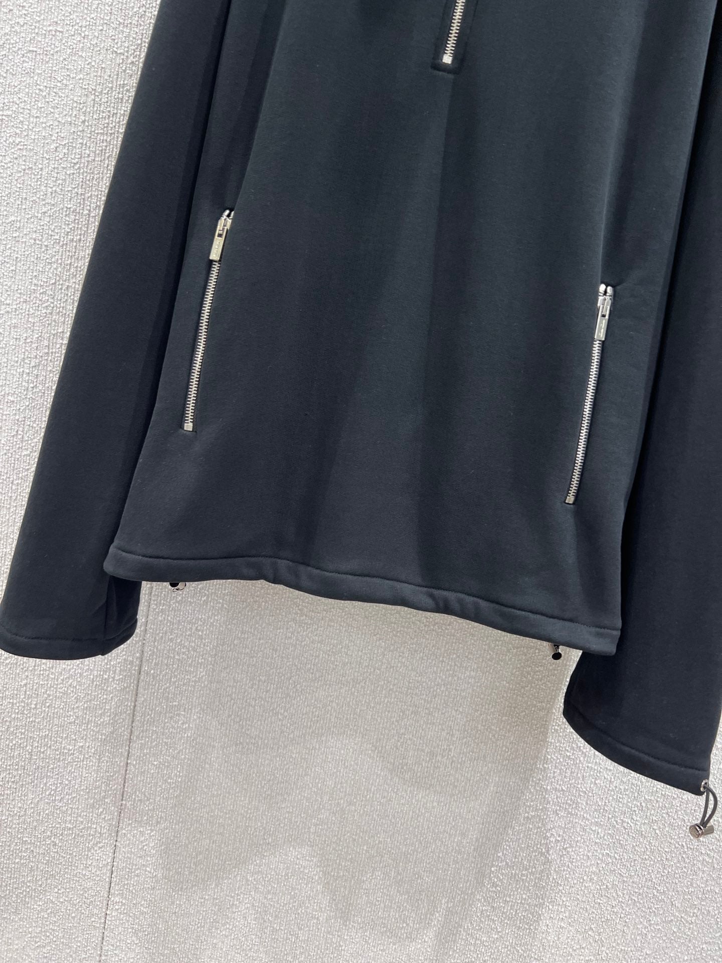 Miu 25fw sweatshirt