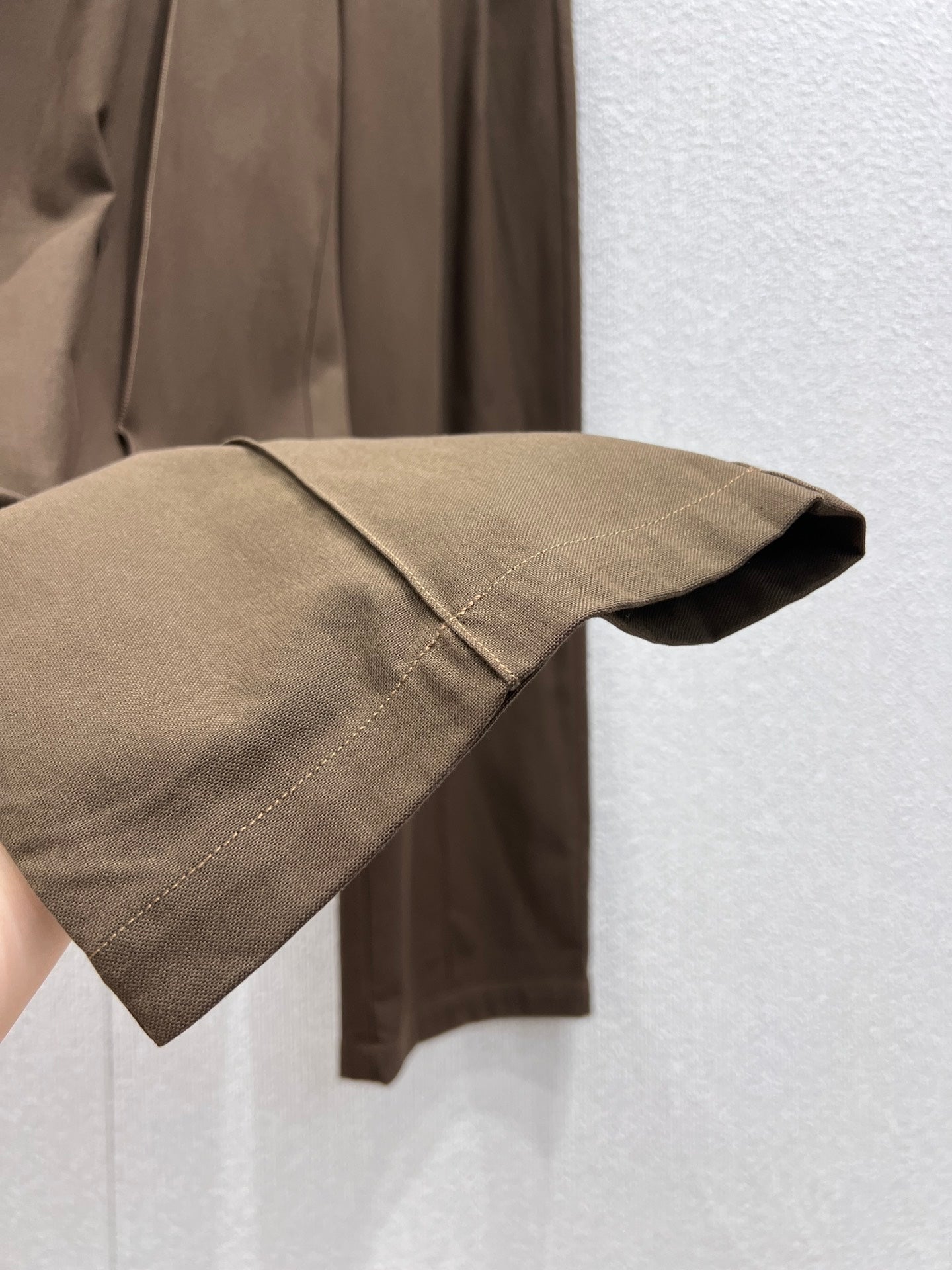 Loe 25fw Tencel trousers