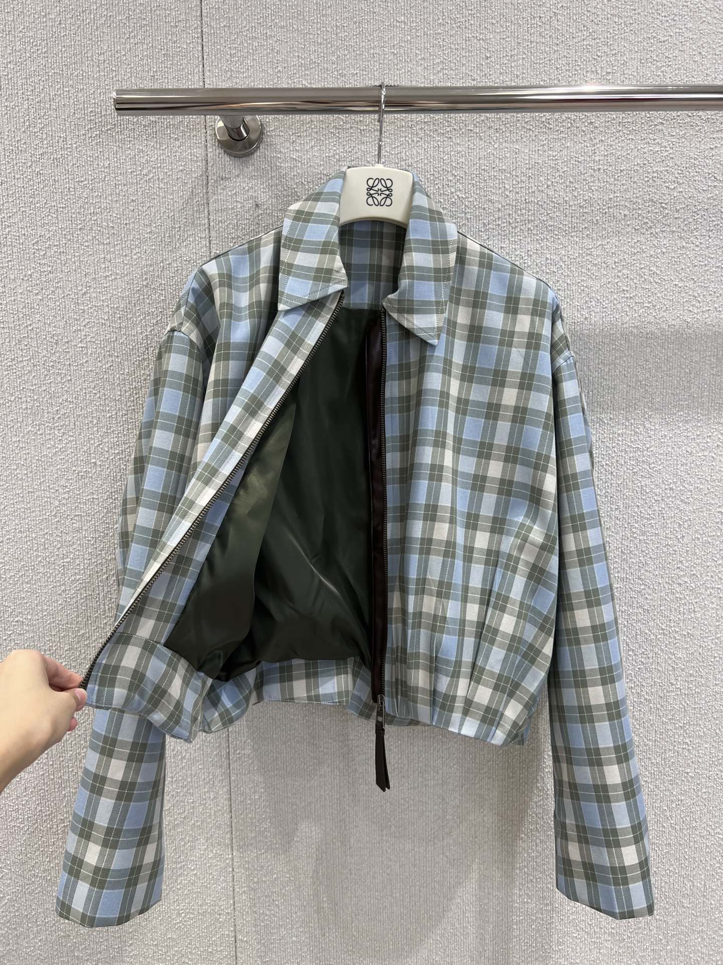 Loe 25fw jacket
