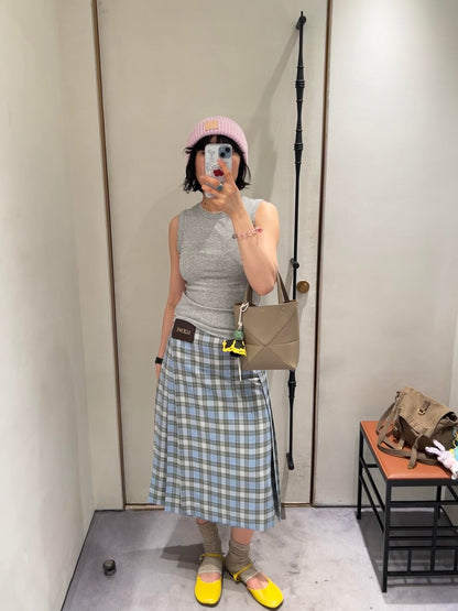 Loe 25ss Plaid skirt