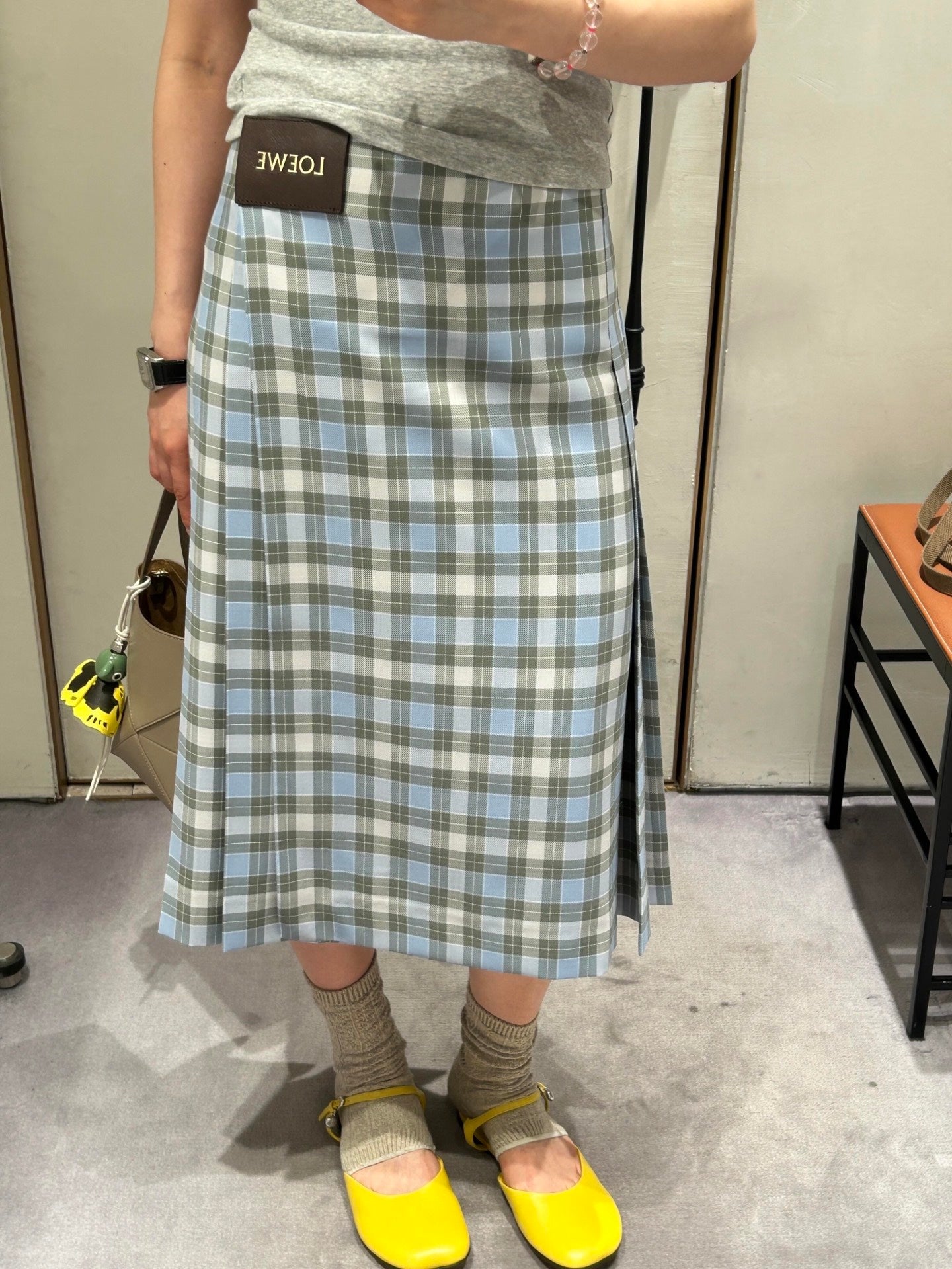 Loe 25ss Plaid skirt